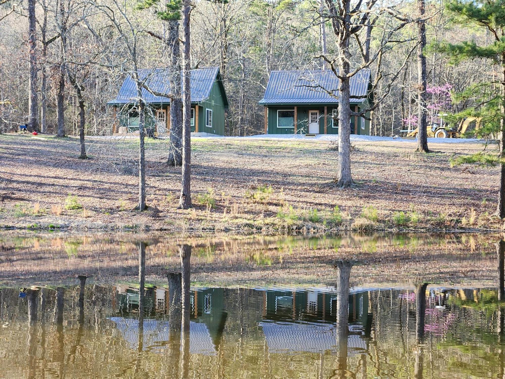 The Cabins At Northwood Trails Hot Springs Exterior photo